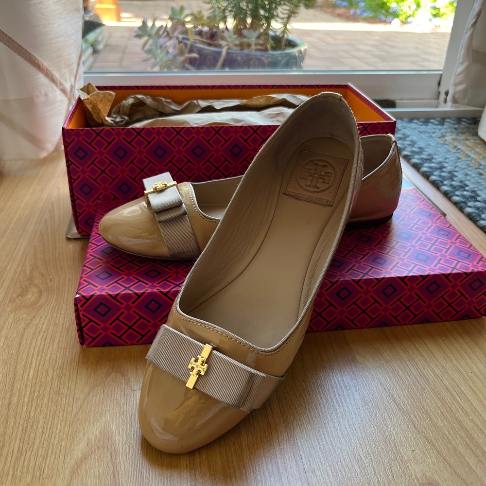 Tory Burch Tan Loafers